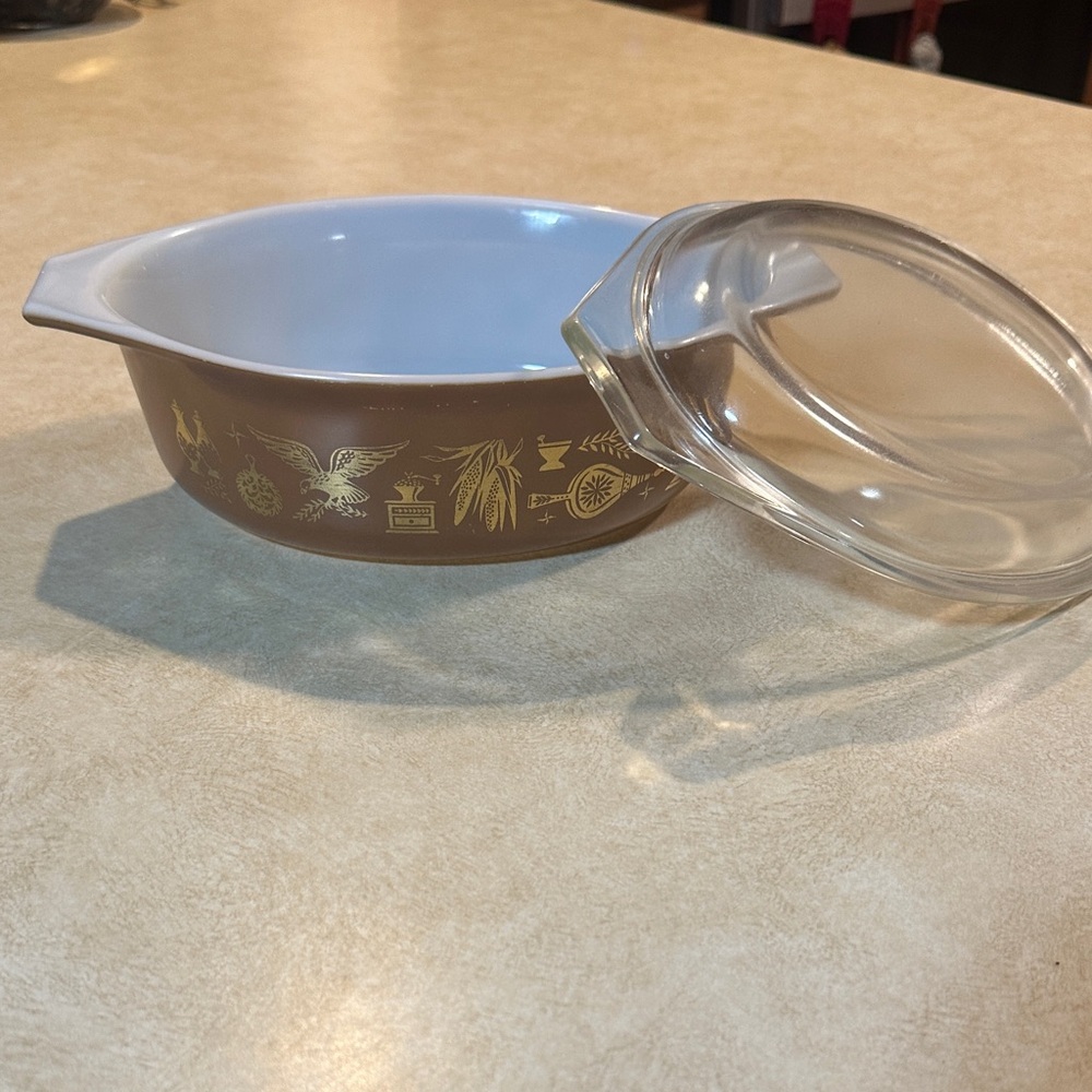 Vintage Pyrex 043 Early American Casserole Oval Dish with Lid